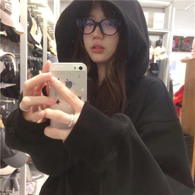 重生后，小辣椒用空间搬空老公全家